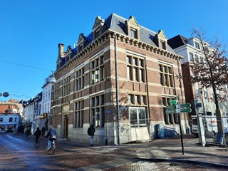 Hostel de Basis - Luttekestraat 35