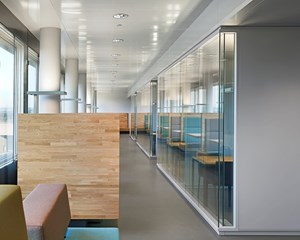 Interieur gebouw H Erasmus