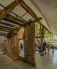 Architectenbureau en woonhuis in oude boerderij