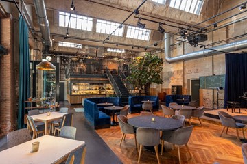 Restaurant annex jazzclub Fifth